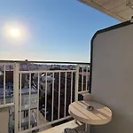 Hikmethan Kusadası