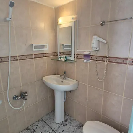 Hikmethan Otel 2*