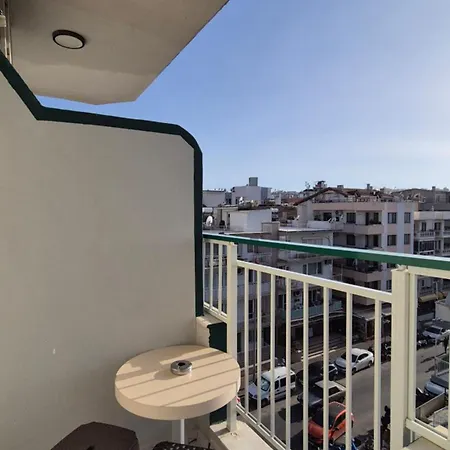 Hikmethan 2* Kuşadası