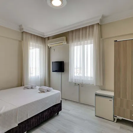 Hikmethan Otel Kuşadası