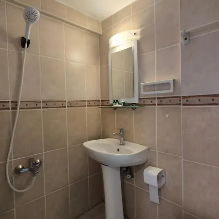 Hikmethan 2* Kusadası