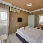 Hikmethan Hotel Kuşadası