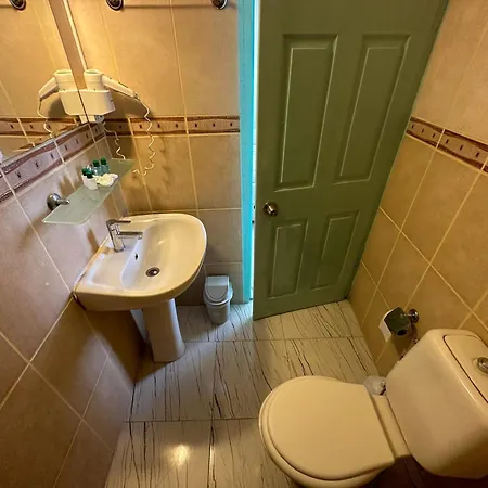 Hotell Hikmethan 2*