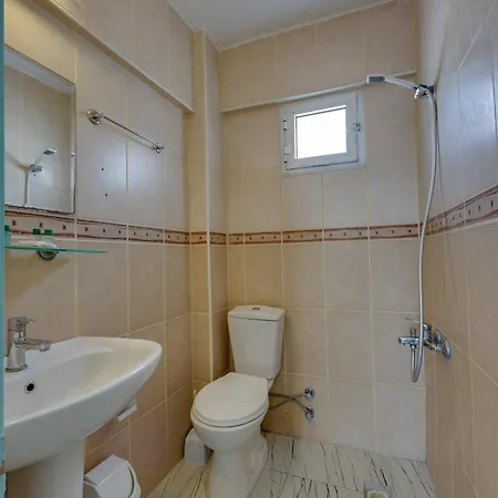 Hikmethan Hotell