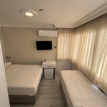 Hikmethan Kusadası
